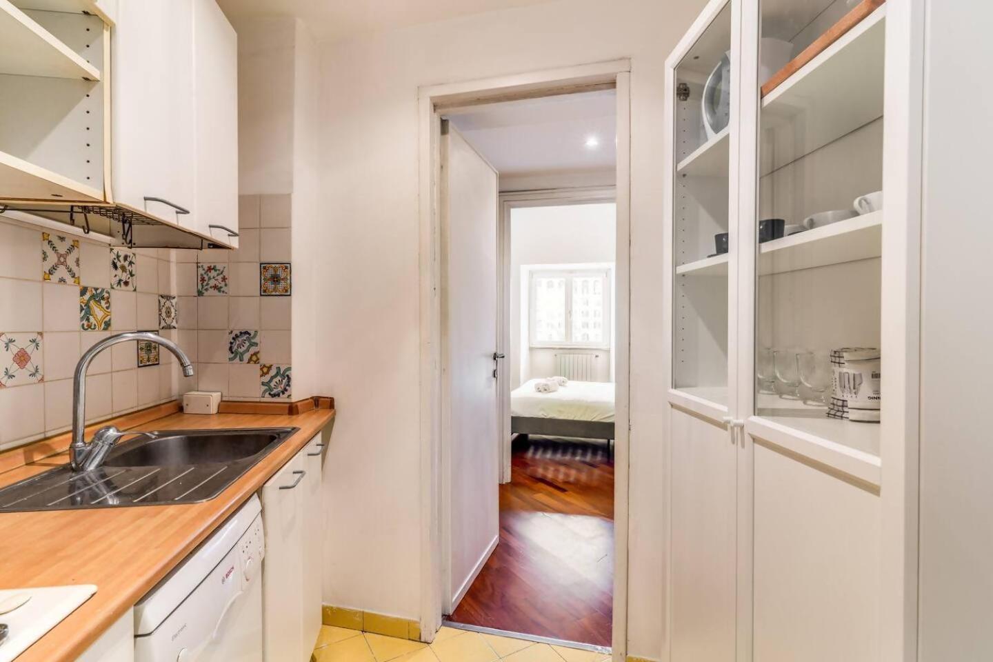 Splendid Flat On The Tiber River Rom Eksteriør billede