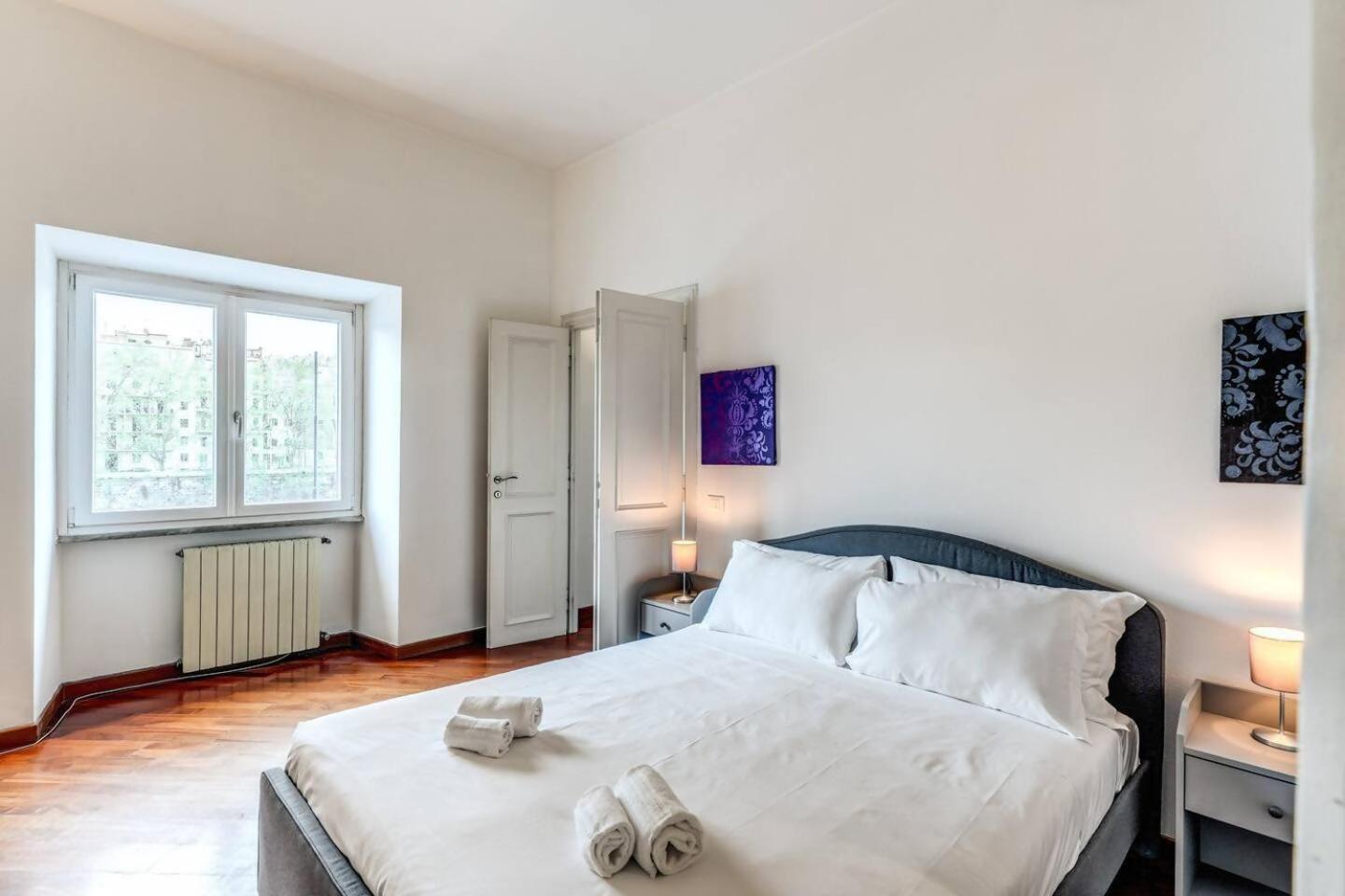Splendid Flat On The Tiber River Rom Eksteriør billede